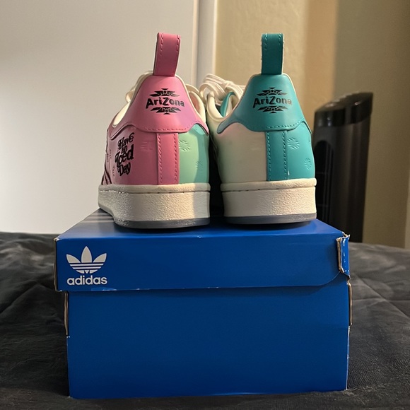 Adidas superstar - Picture 2 of 4